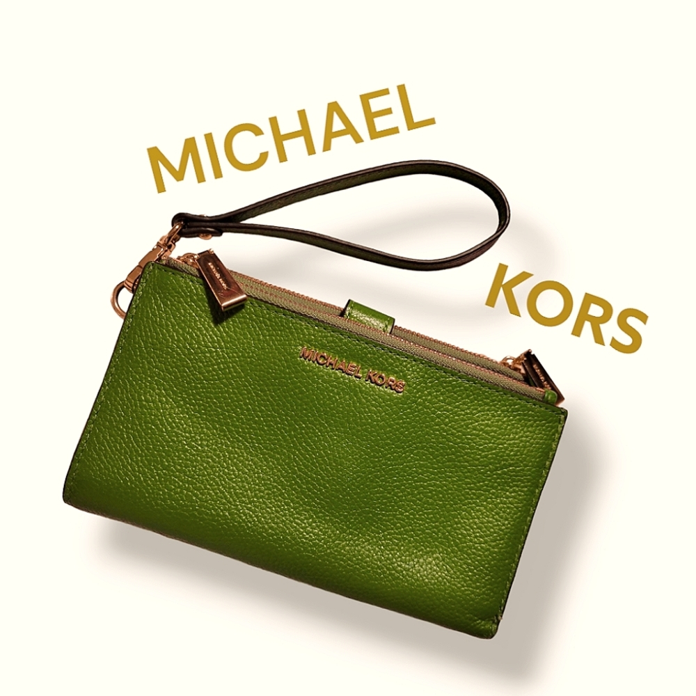 MICHAEL KORS Wristlet Wallet